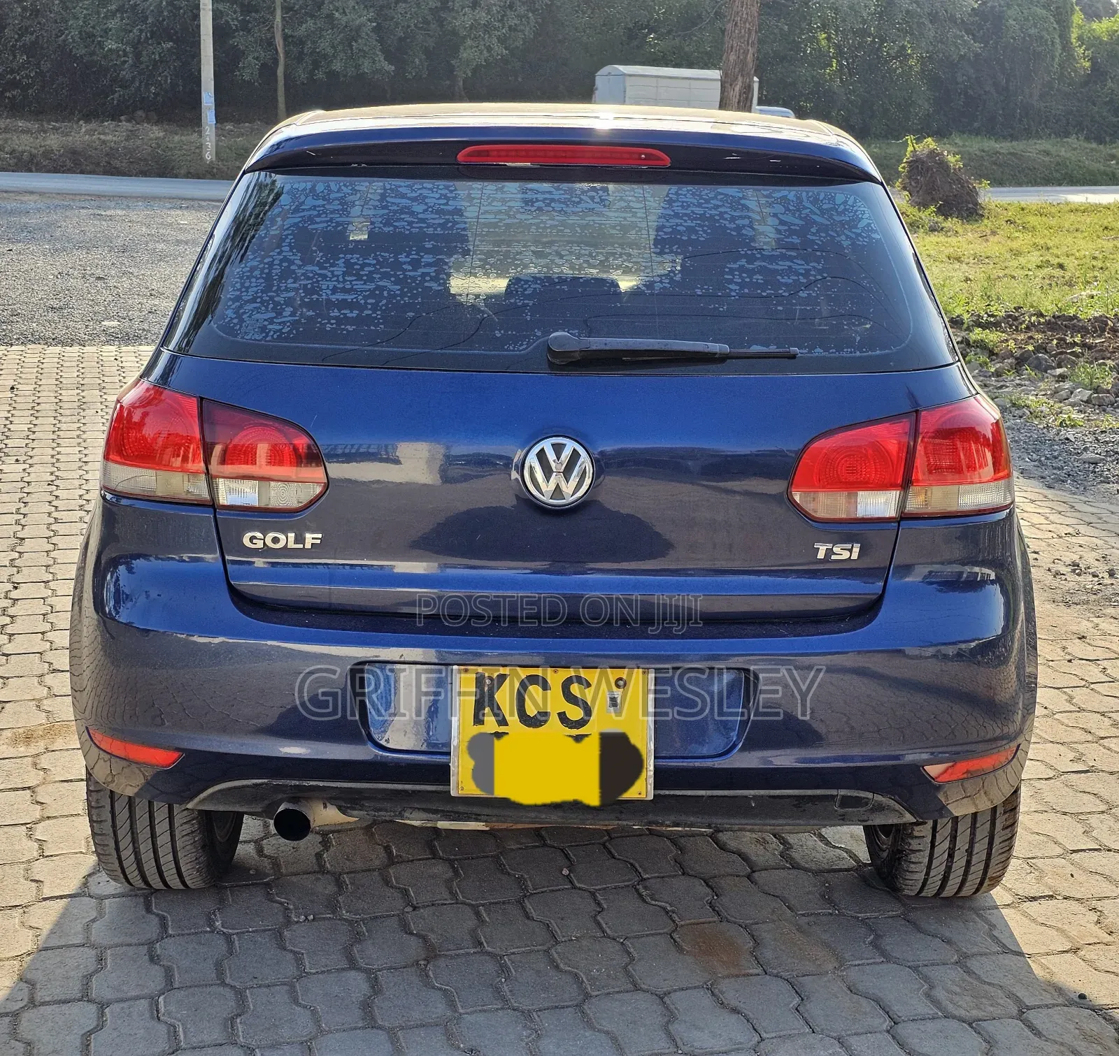 Volkswagen Golf 2011 Blue