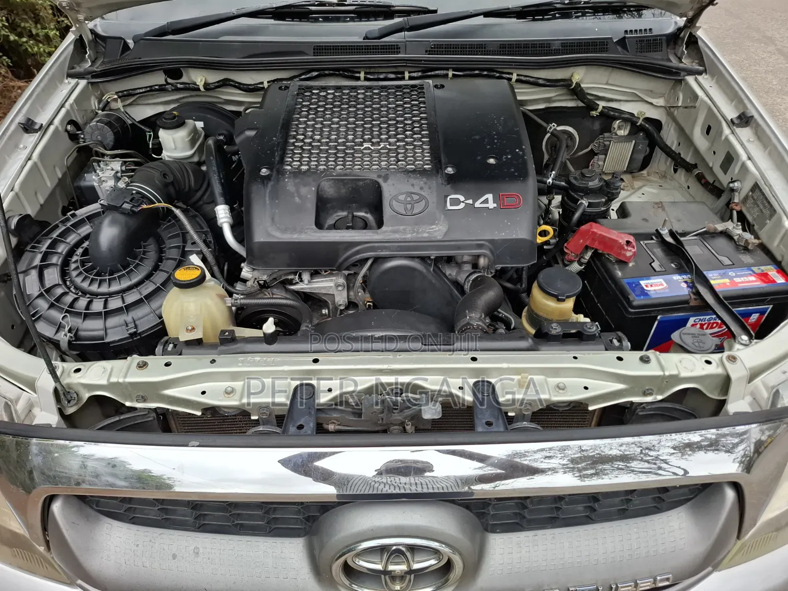 Toyota Hilux 2010 Silver