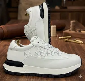 White Well Cushioned Gents Hermes Sneakers Size 40-45