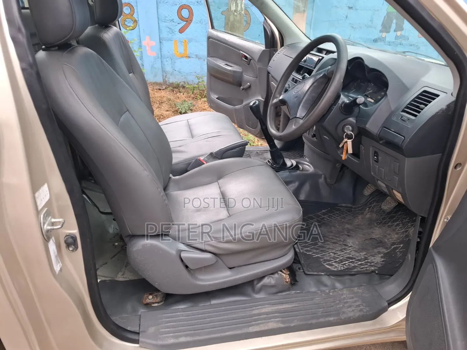 Toyota Hilux 2.5 D-4D SRX 2012 Gold