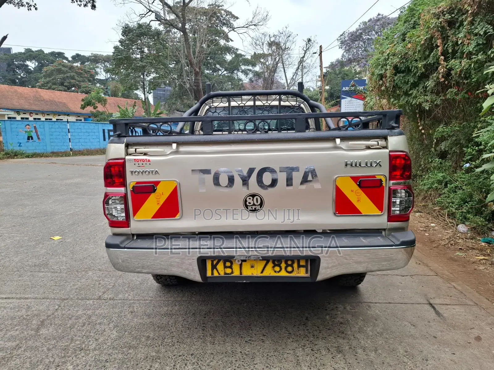 Toyota Hilux 2.5 D-4D SRX 2012 Gold