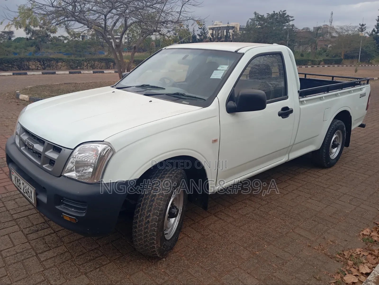 Isuzu D-MAX 2024 White