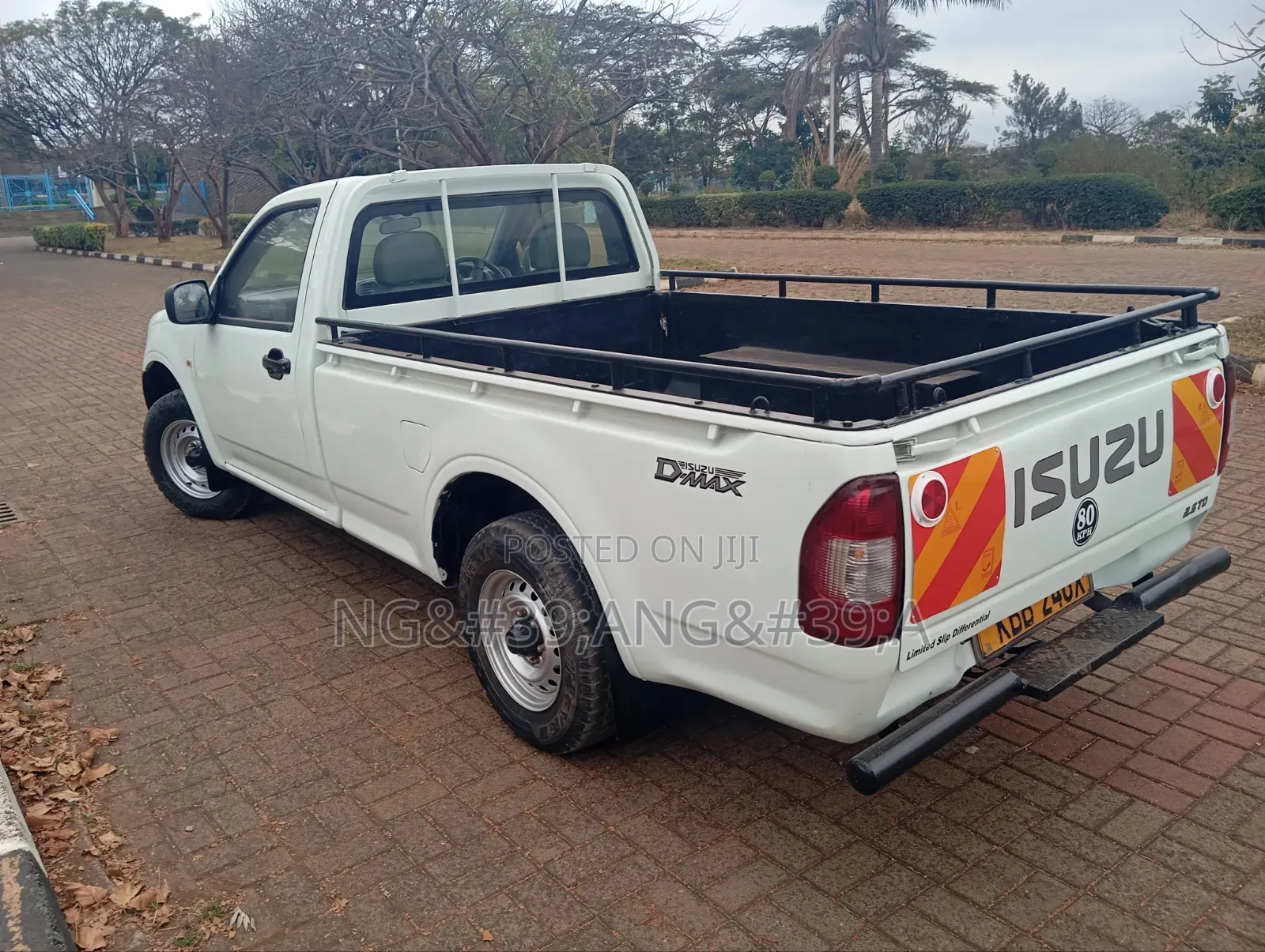 Isuzu D-MAX 2024 White
