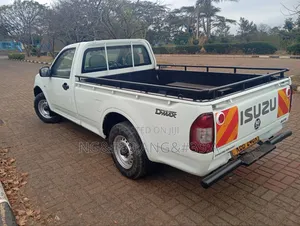 Isuzu D-MAX 2024 White