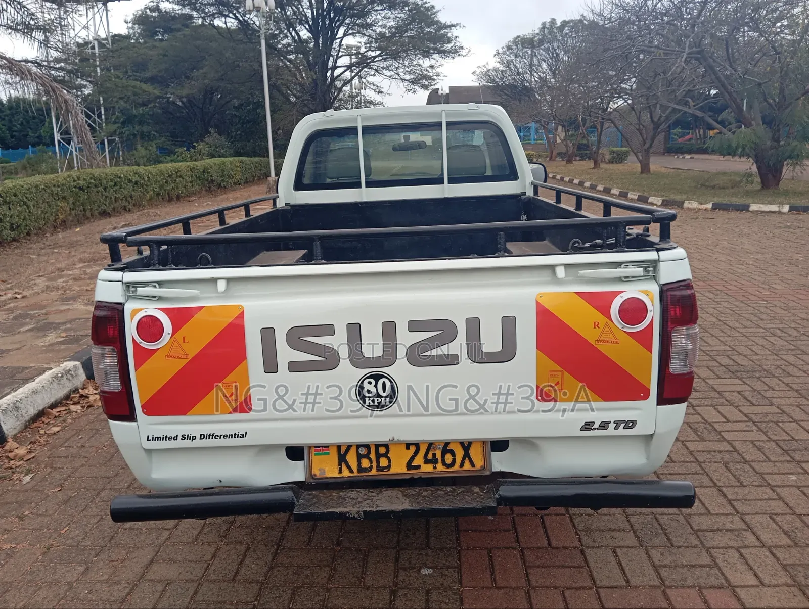 Isuzu D-MAX 2024 White