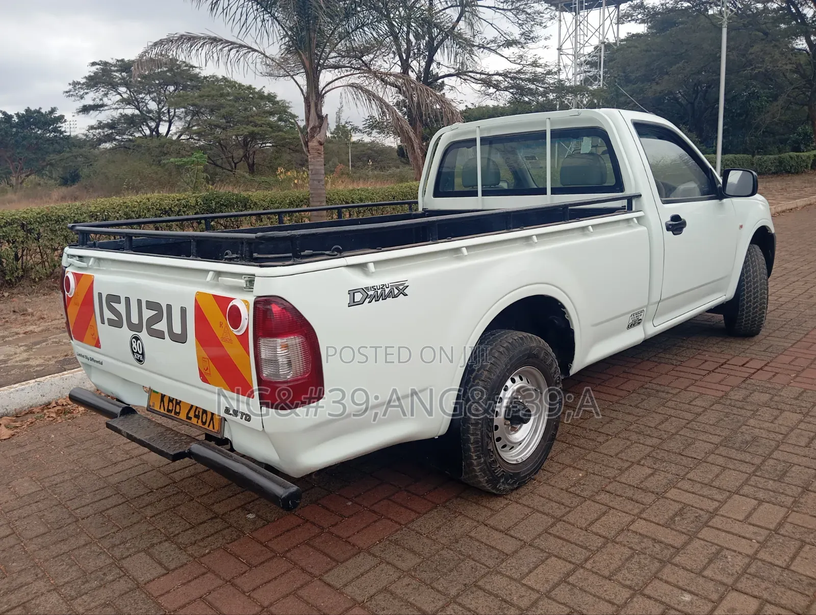 Isuzu D-MAX 2024 White