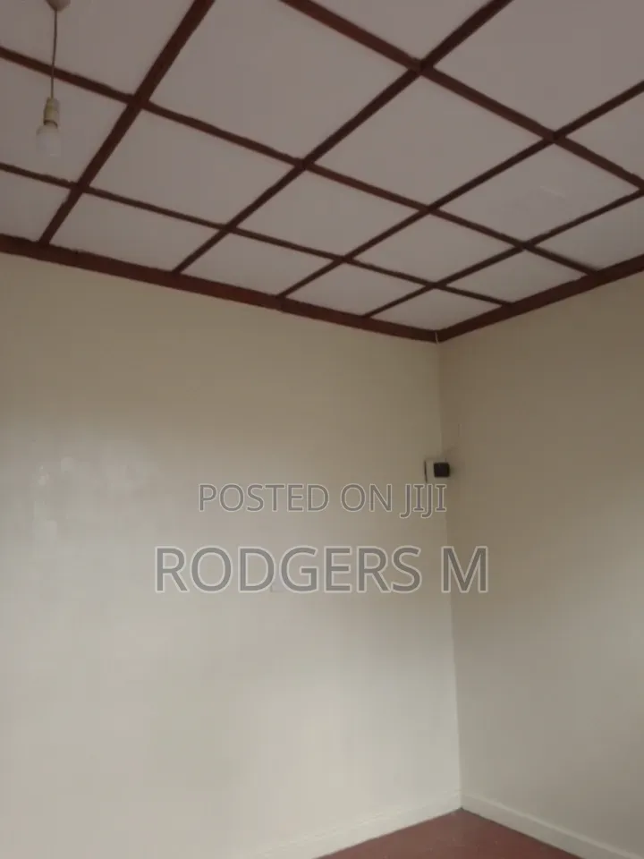 1bdrm Bedsitter in Raphta Road Area for rent