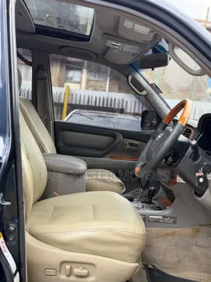 Toyota Land Cruiser 100 4.7 Executive 2006 Blue
