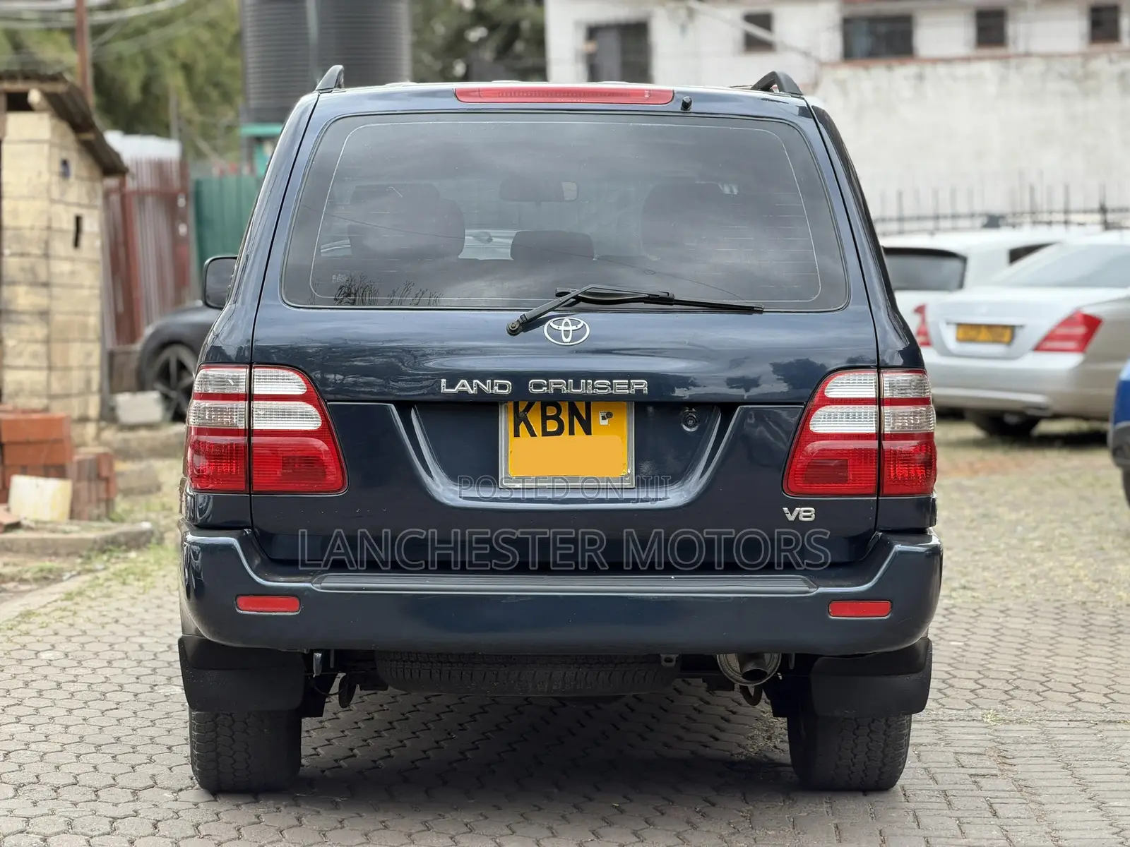 Toyota Land Cruiser 100 4.7 Executive 2006 Blue