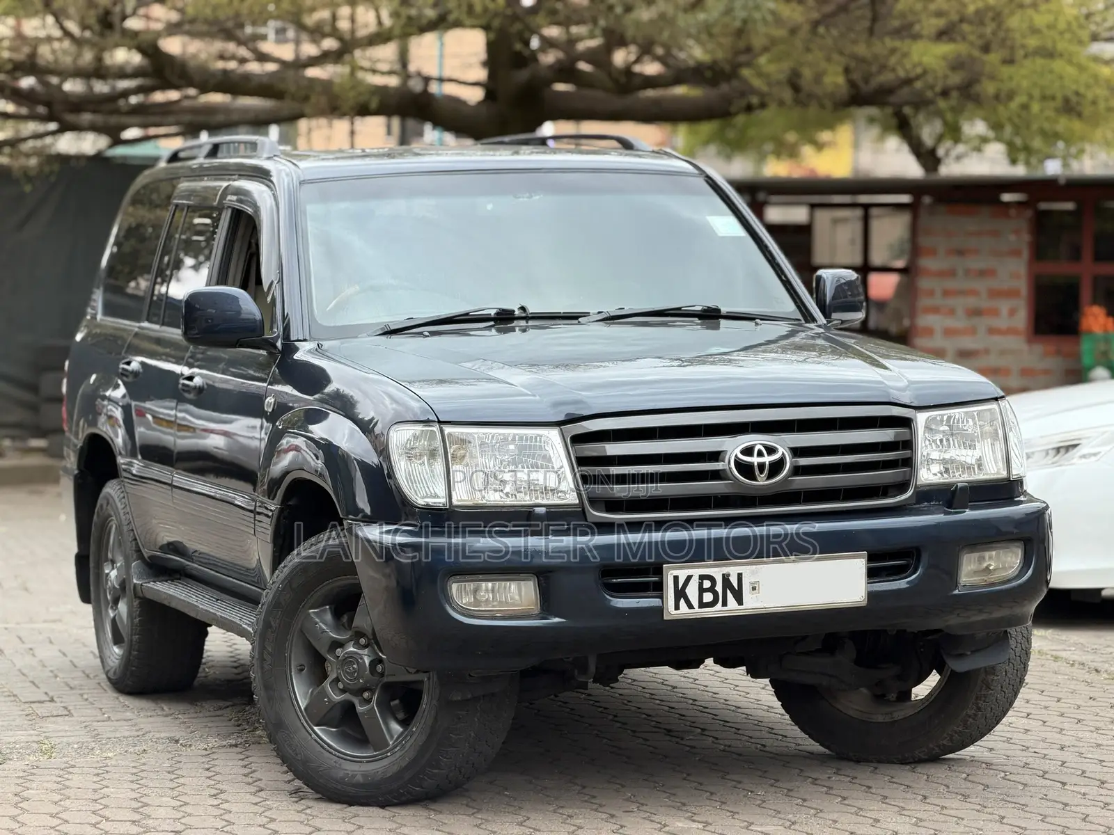 Toyota Land Cruiser 100 4.7 Executive 2006 Blue