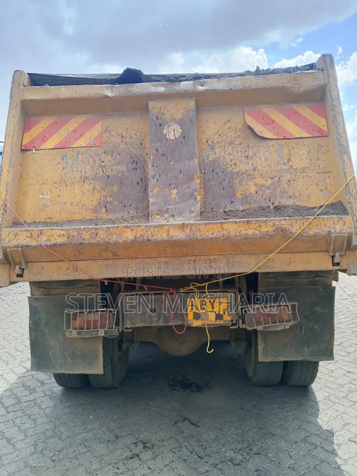 Tata Tipper Slanted Body