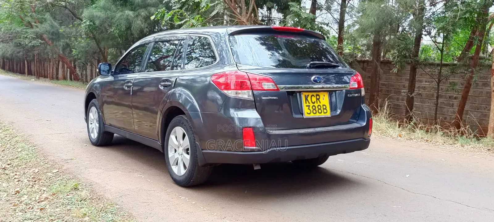 Subaru Outback 2011 Gray