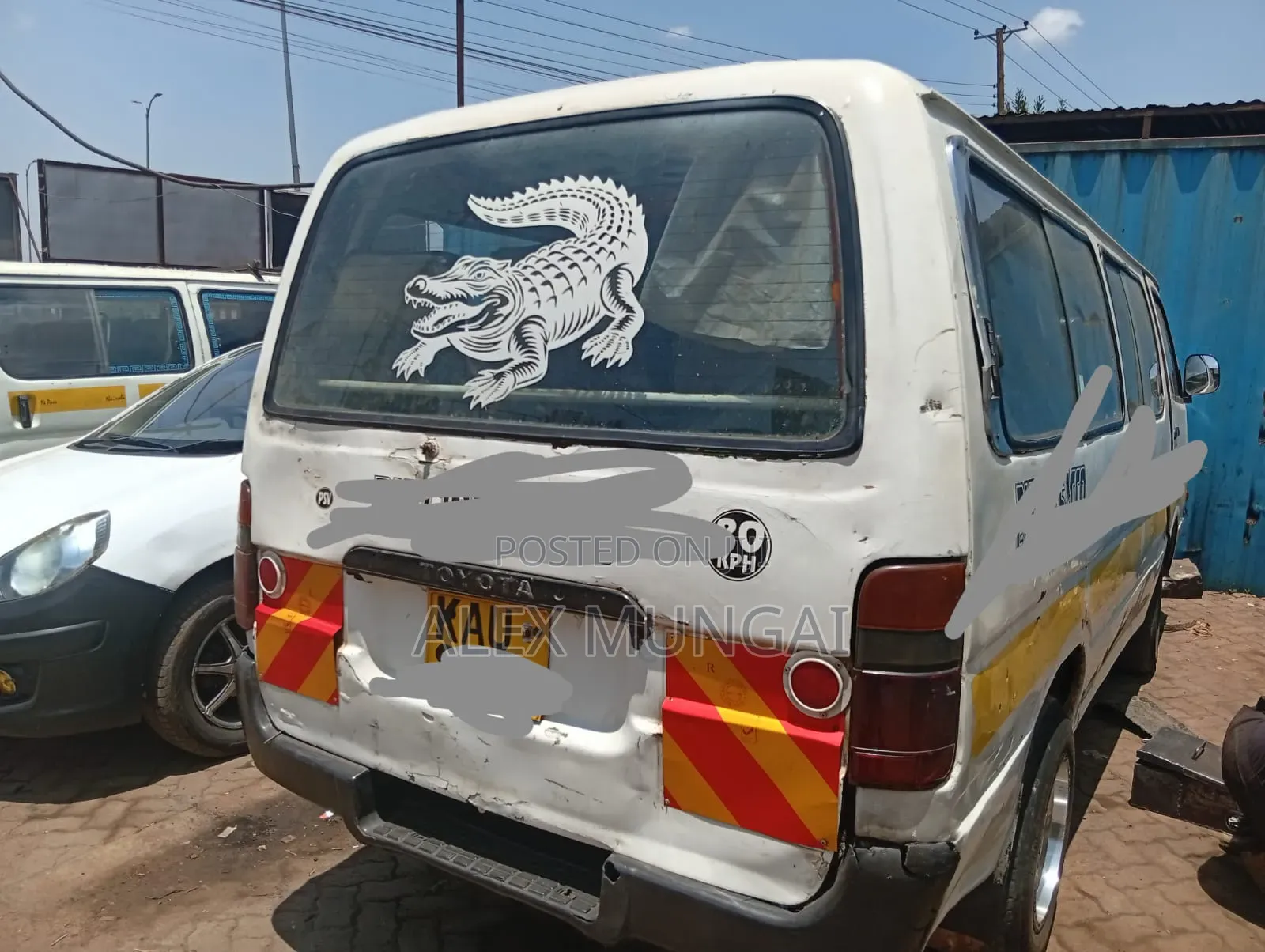 Toyota HiAce 1998 White