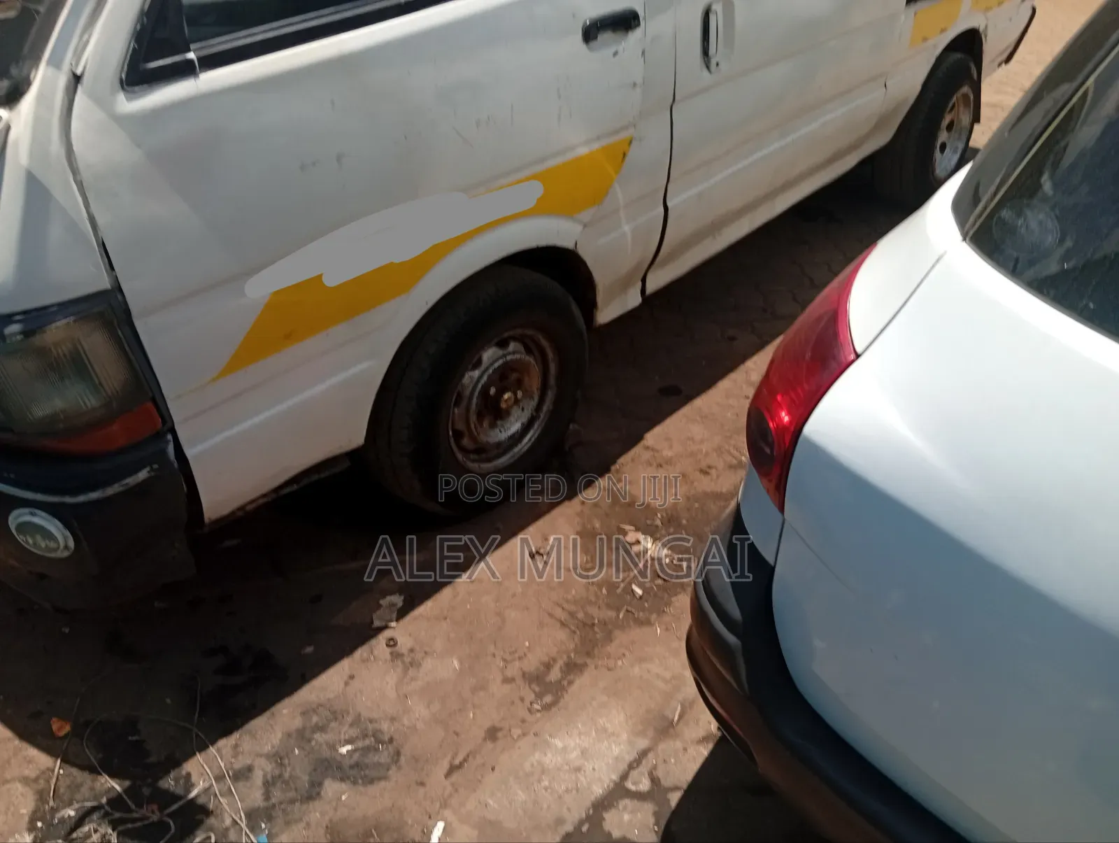 Toyota HiAce 1998 White