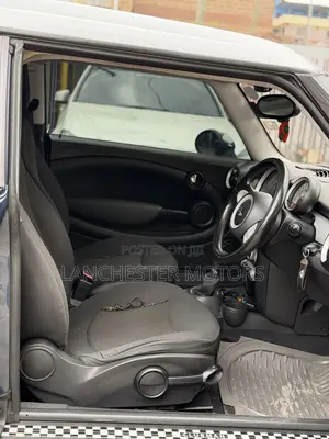 Mini Cooper 2010 Blue