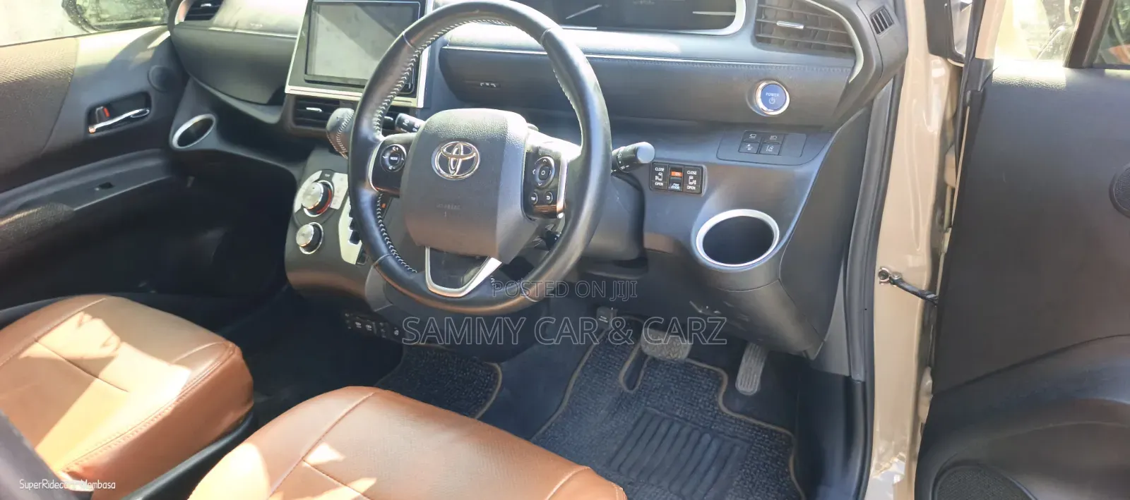 Toyota Sienta 2019
