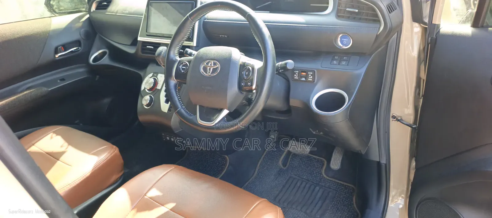 Toyota Sienta 2019