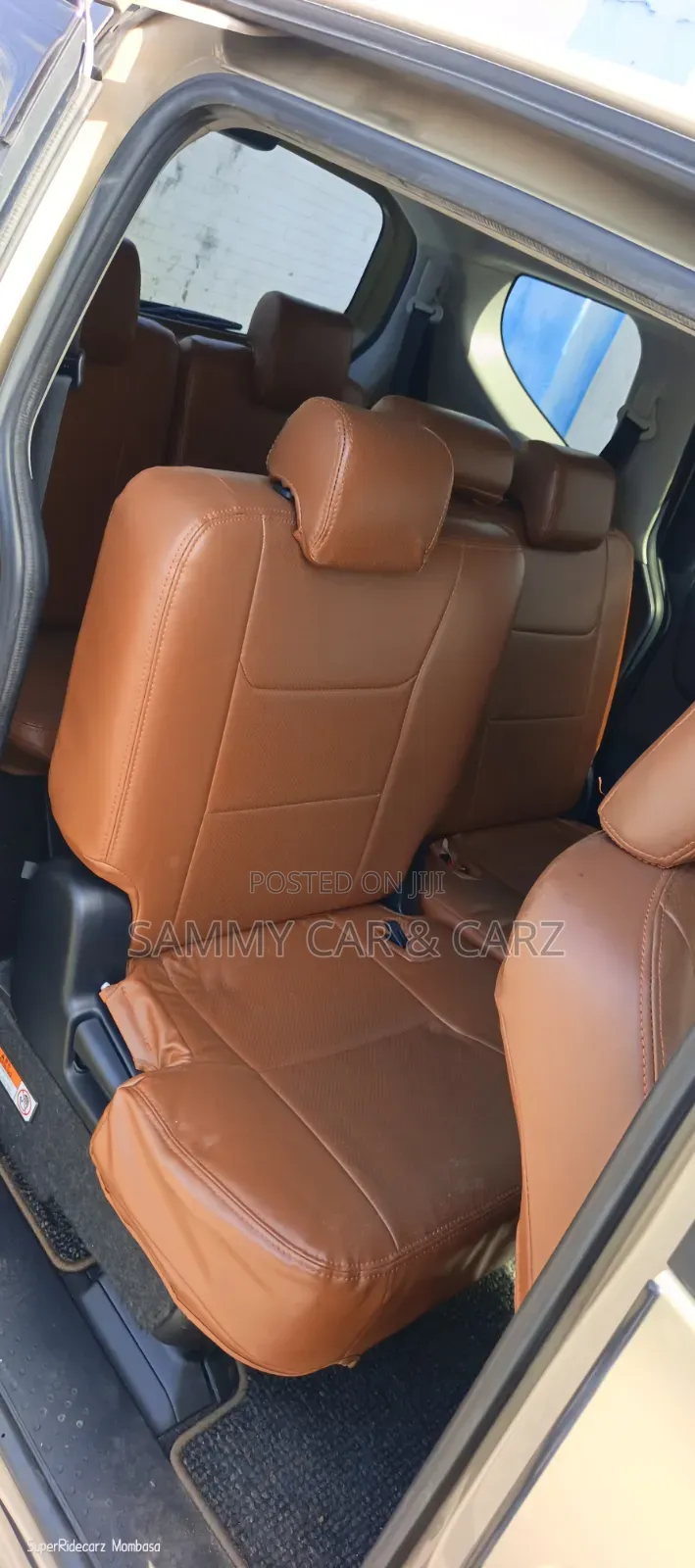 Toyota Sienta 2019