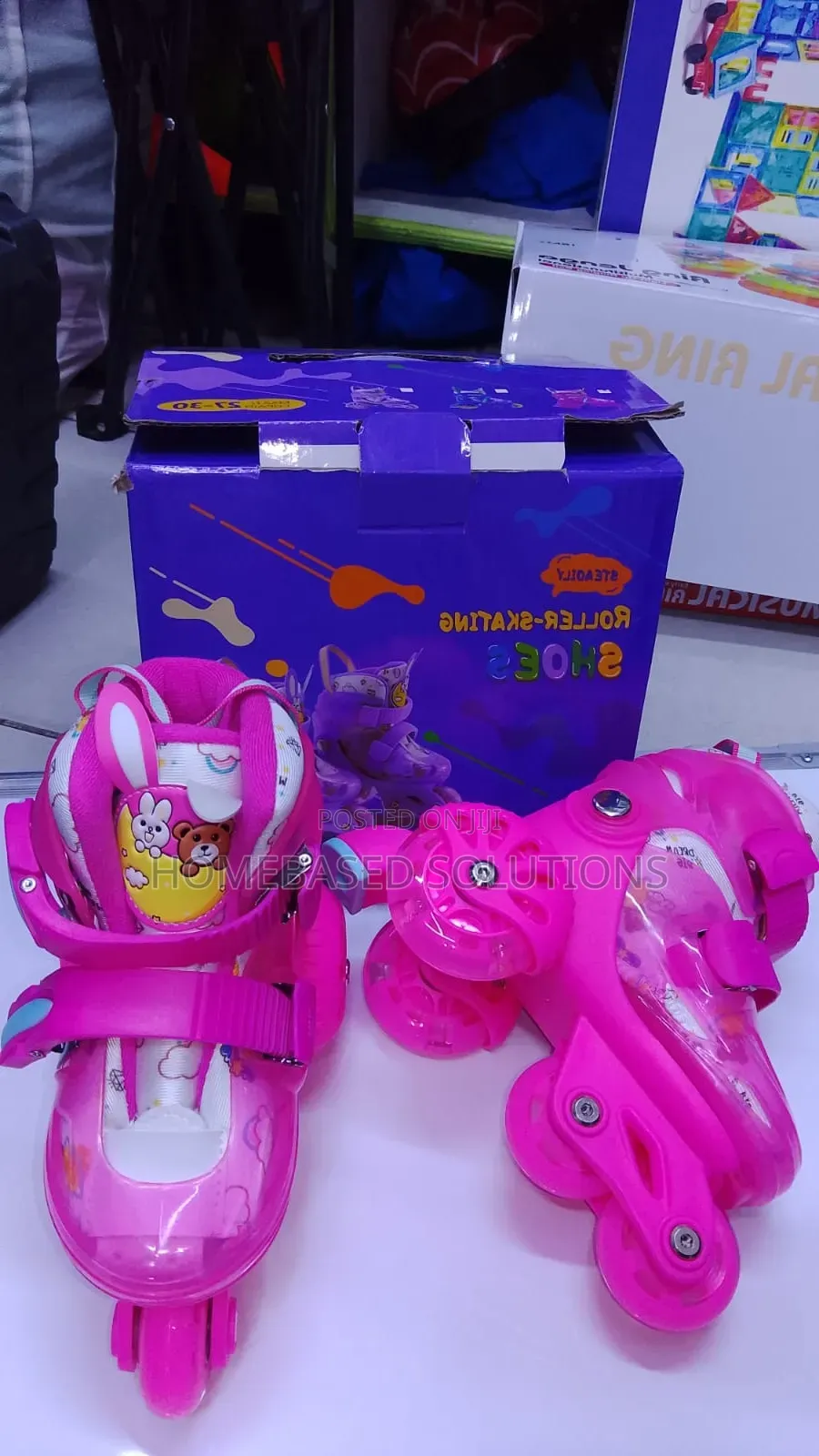 *Adjustable Roller-Skating Shoes Feature a Multi-Wheel Layout