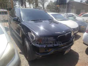 BMW X5 2001 Red
