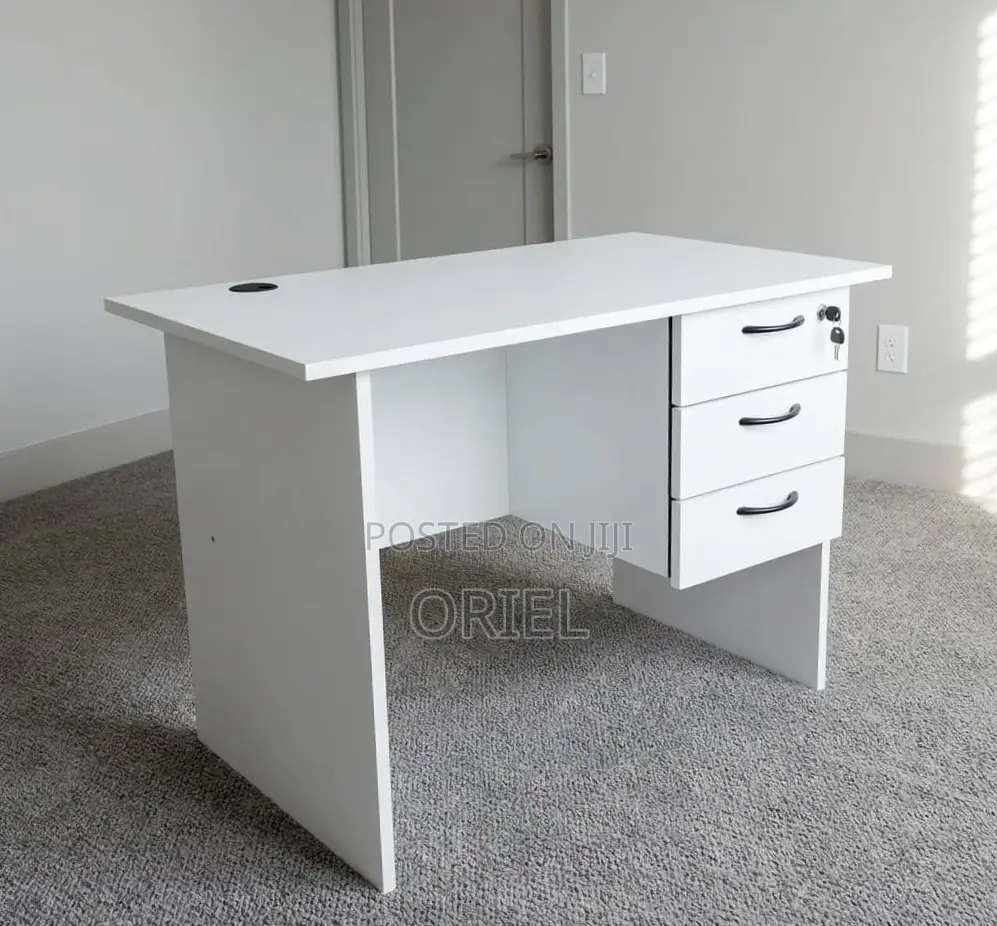 Office Study Desk : White 1.0M Study Desk