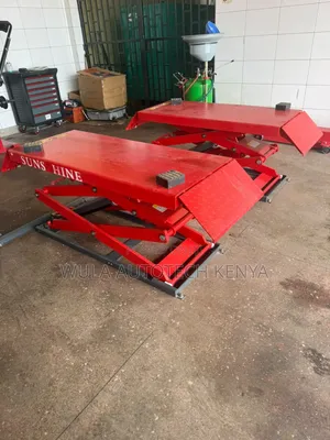 Heavy Duty High Rise Scissor Lifting Machine With All Accessories