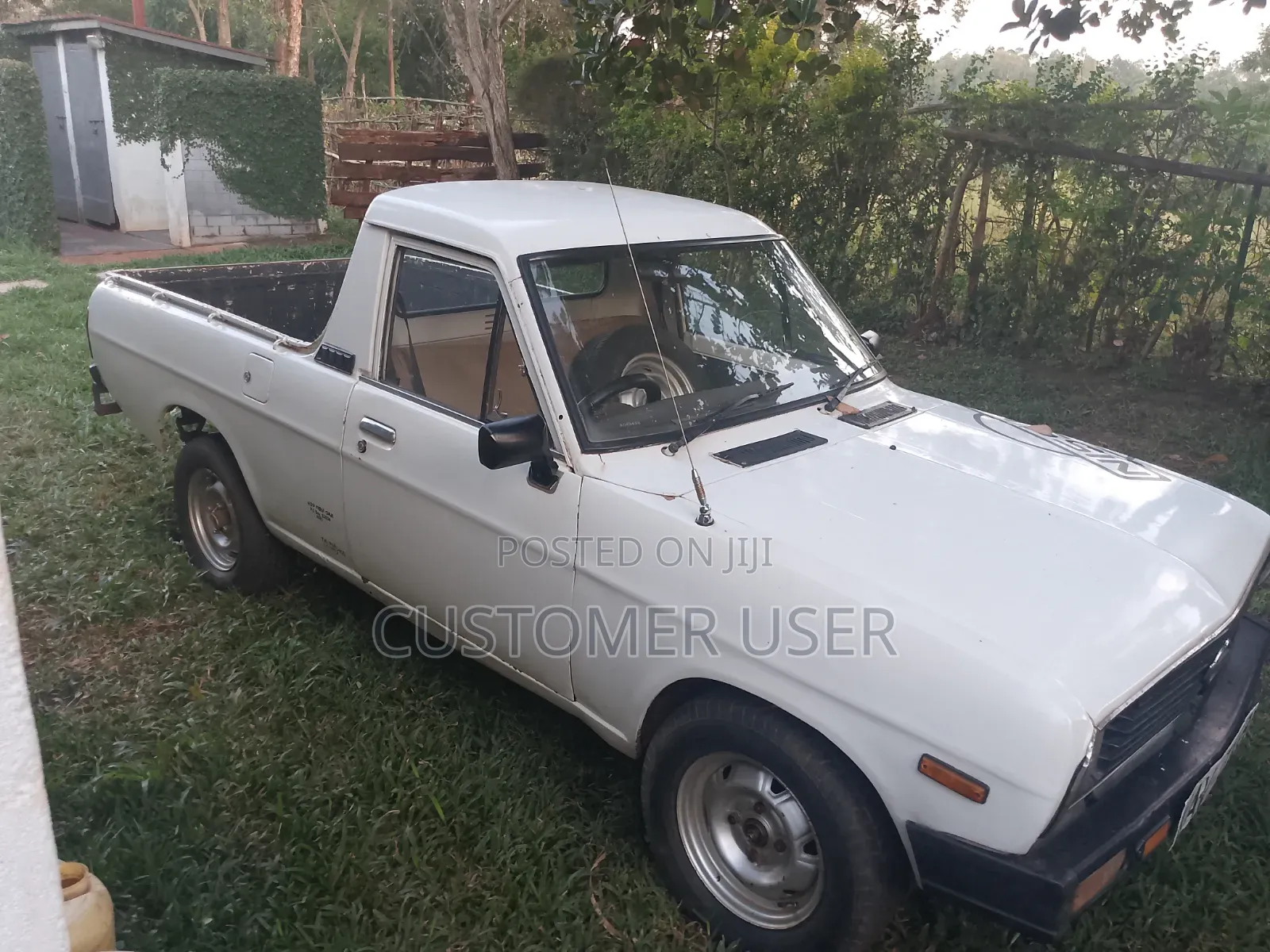 Nissan 1400 2005 White