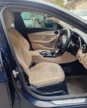 Mercedes-Benz C200 2015 Blue