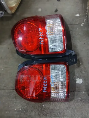 Toyota Porte Taillight
