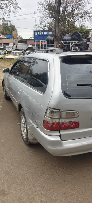 Toyota Corolla 2000 Silver