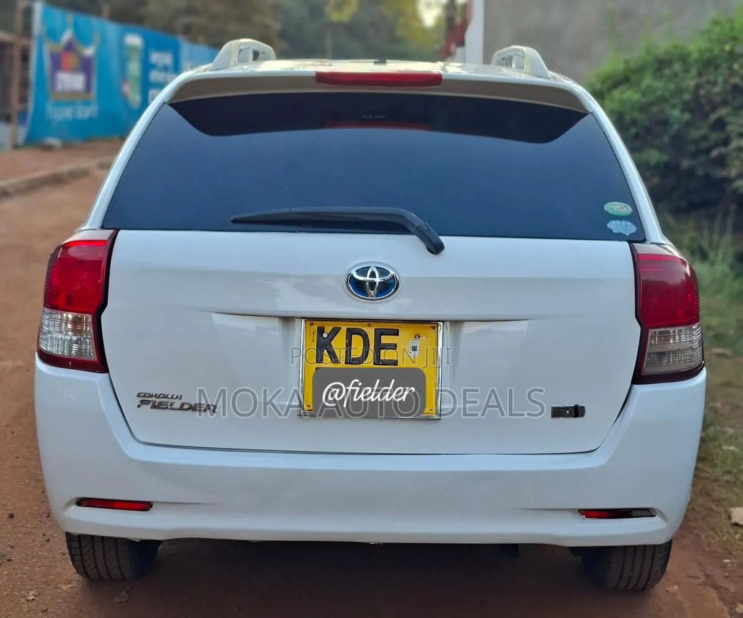 Toyota Corolla Fielder 1.5 Hybrid FWD 2014 White