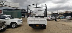 Mitsubishi Canter 2010 White
