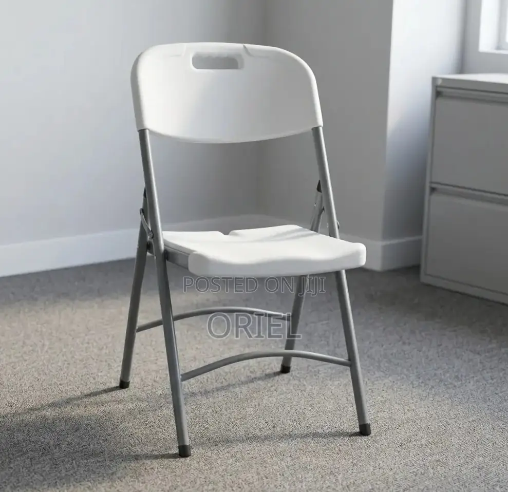 Office Chair : White Foldable Plastic Camping Chair