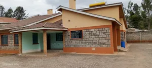 3bdrm Bungalow in Miwani, Mumbuni for sale