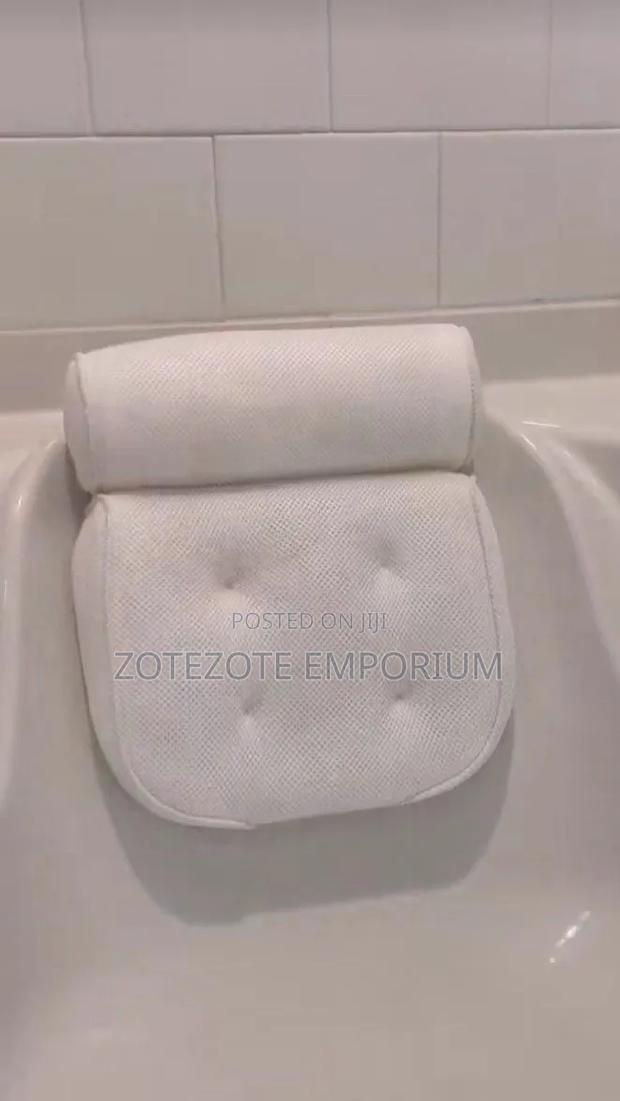Bath Tub Pillow - thumbnail 2