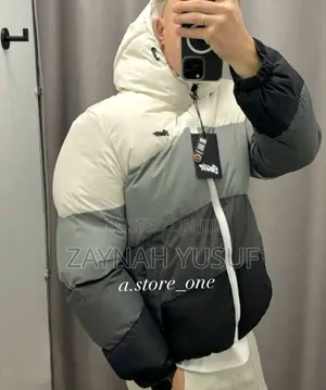 Nike Sportswear Down-Fill Windrunner