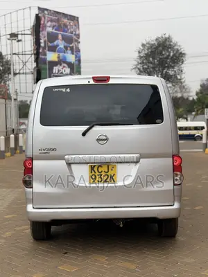 Nissan NV200 2010 Silver