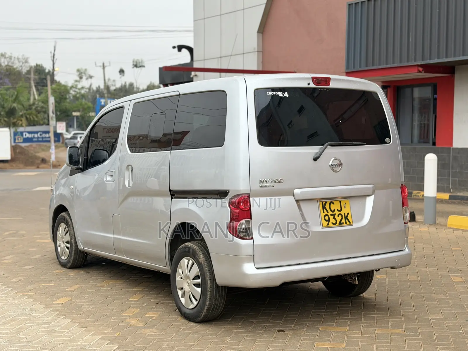 Nissan NV200 2010 Silver