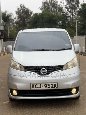 Nissan NV200 2010 Silver