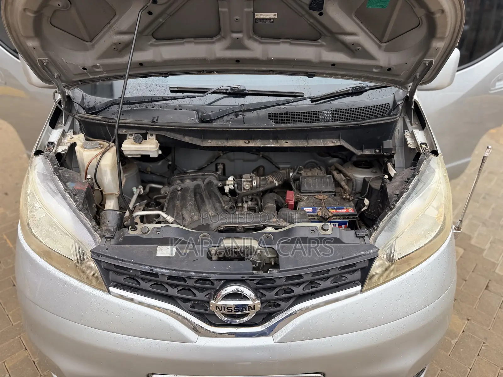 Nissan NV200 2010 Silver