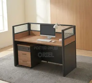 1-Seater Staff Office Workstation : Staff Computer Workstation