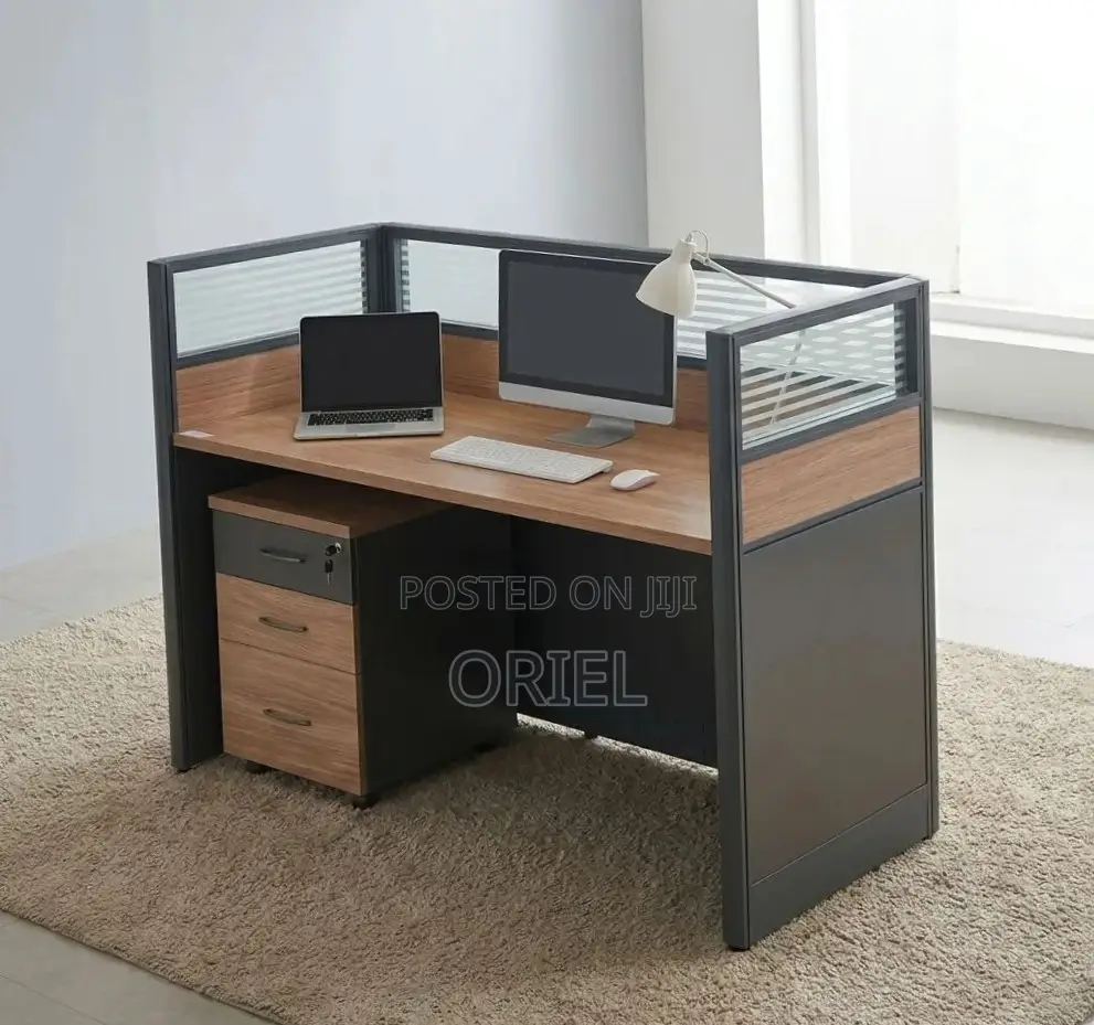 1-Seater Staff Office Workstation : Staff Computer Workstation