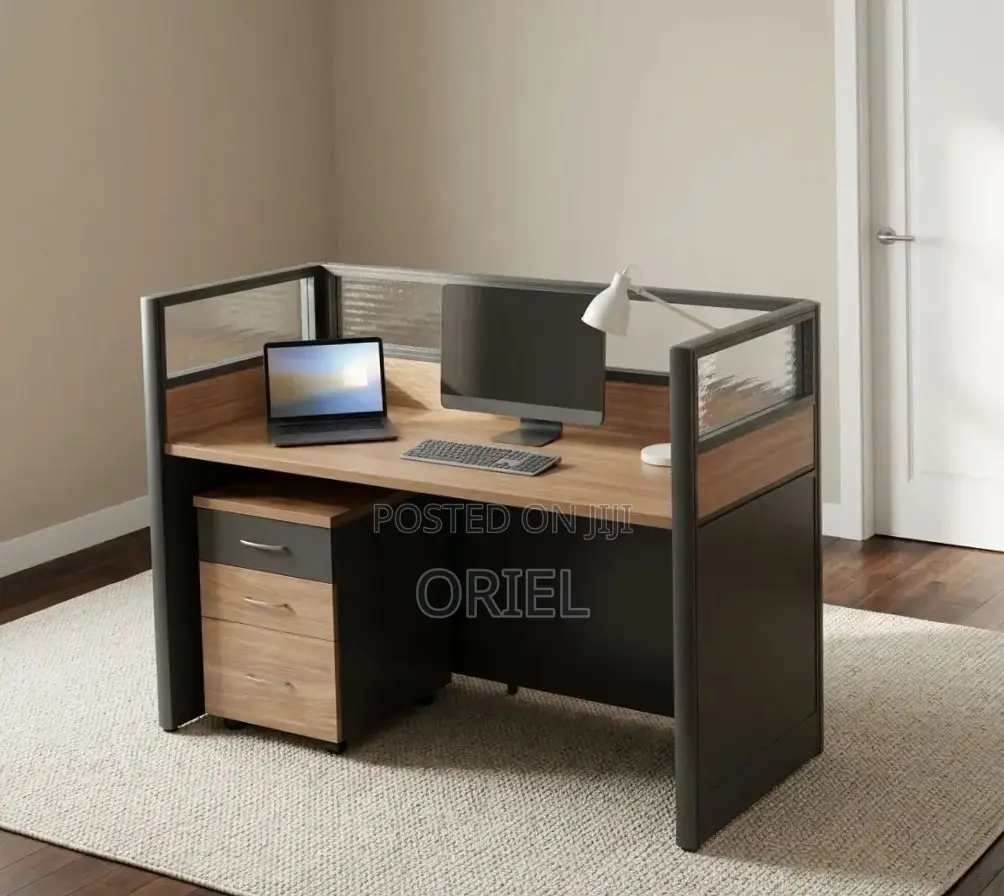 1-Seater Staff Office Workstation : Staff Computer Workstation