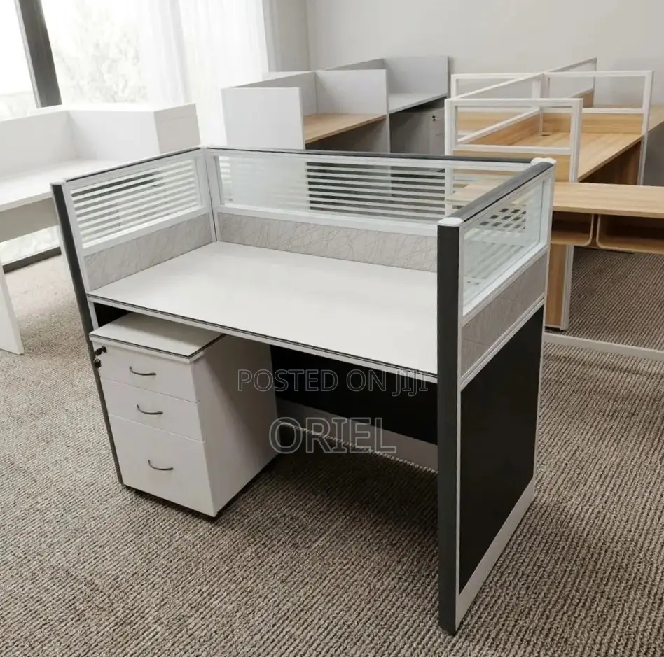 1-Seater Staff Office Workstation : Staff Computer Workstation