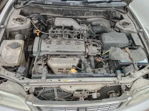 Toyota Corolla 1998 Silver