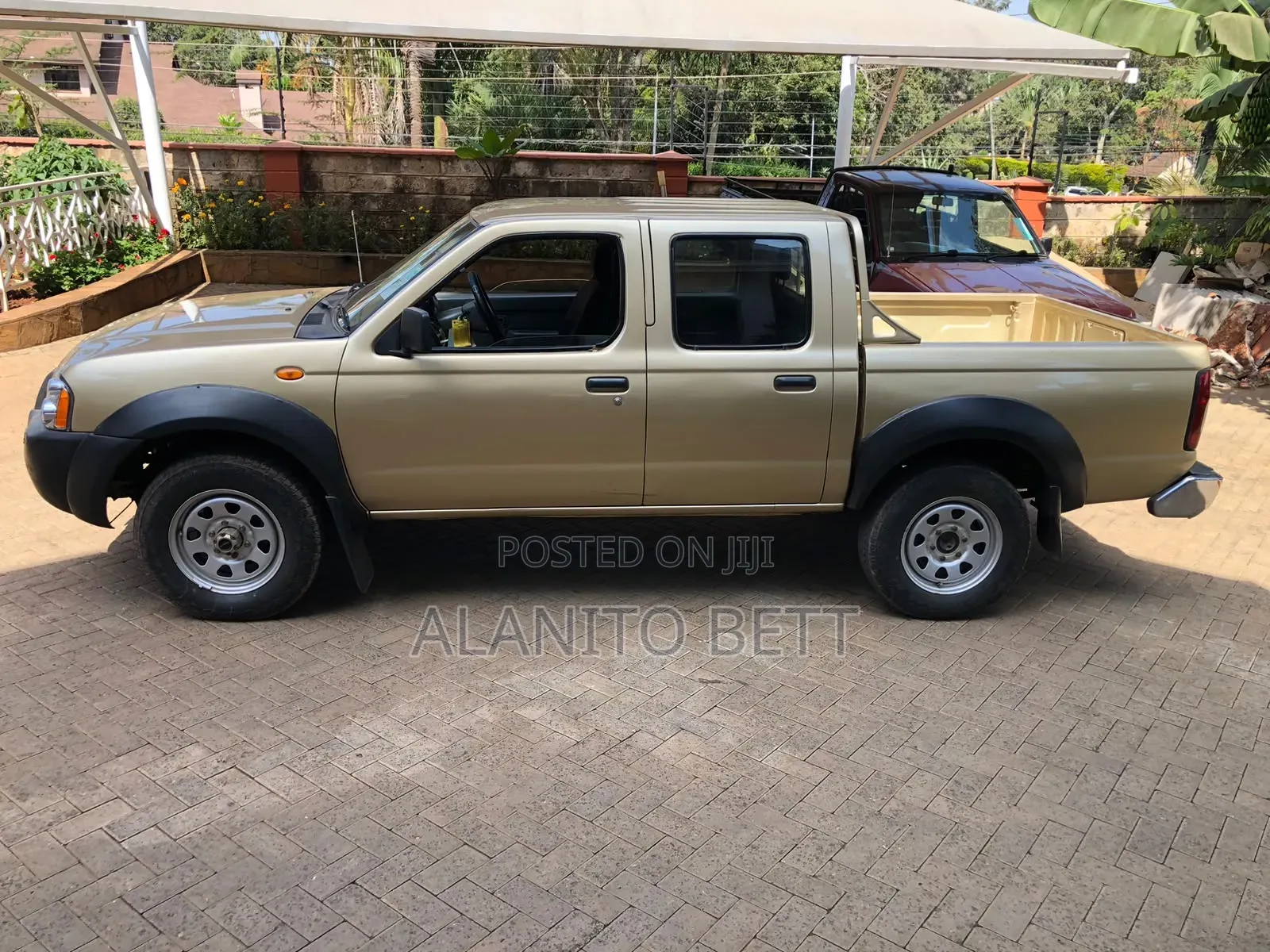 Nissan DoubleCab 2007 Gold