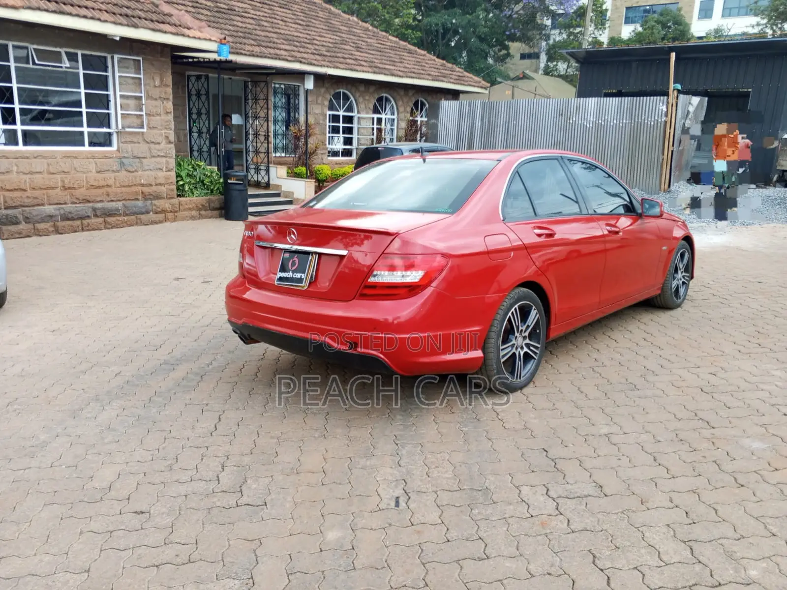 Mercedes-Benz C180 2014 Red