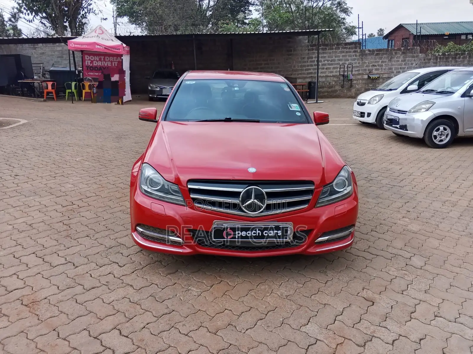 Mercedes-Benz C180 2014 Red