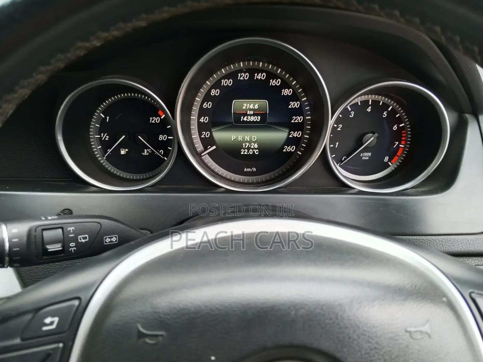 Mercedes-Benz C180 2014 Red