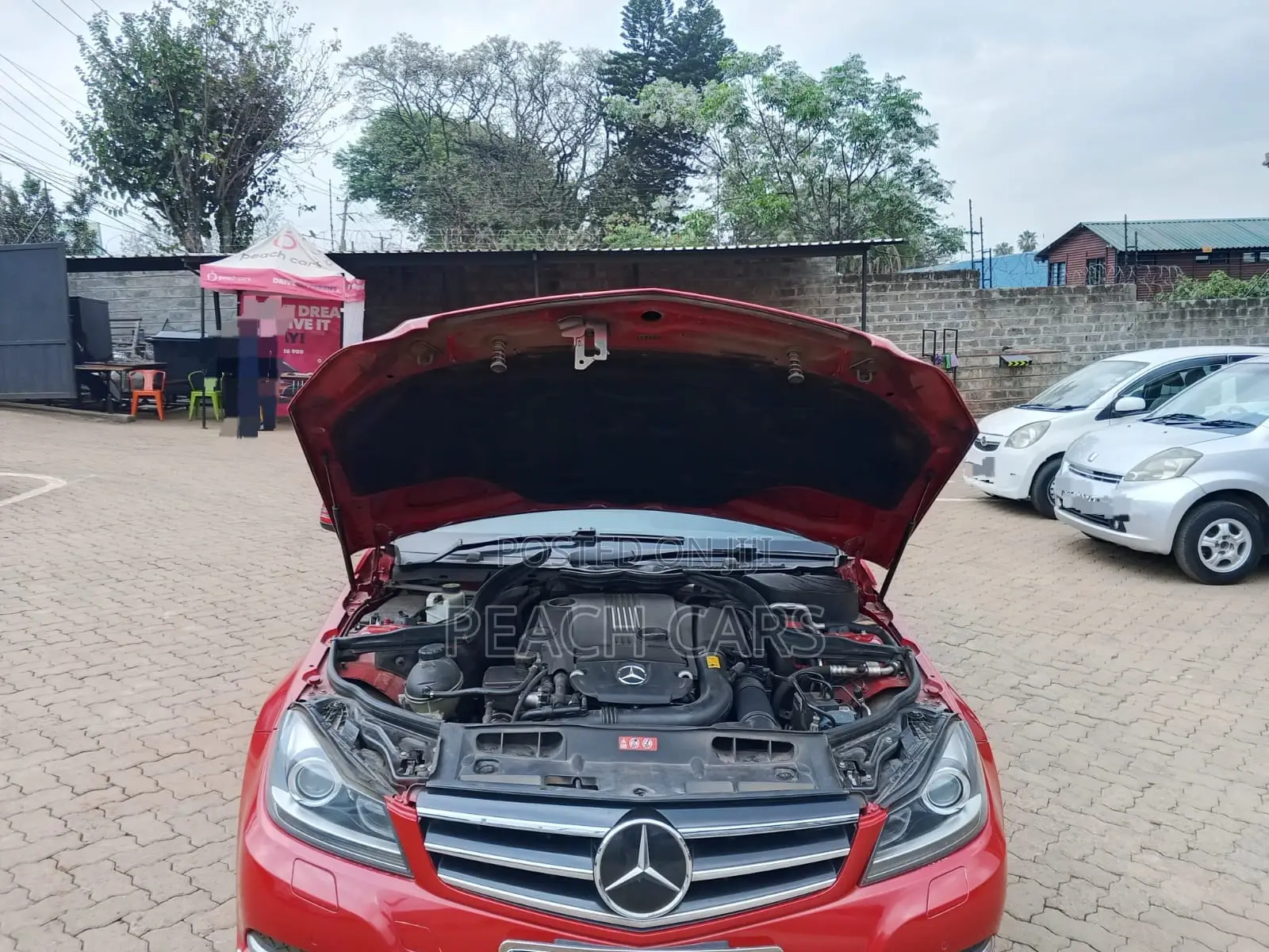 Mercedes-Benz C180 2014 Red